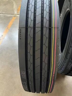 فترة الضمان 3 سنوات أو 120 إطارًا لحافلات الشاحنات مناسب لمختلف الظروف الجوية مما يوفر الأداء والسلامة