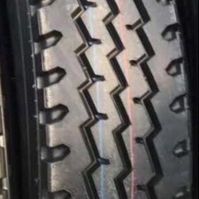 اطارات الشاحنة 900R20 الاقتصادية عرض 259 ملم اطارات الشاحنة الشعاعية